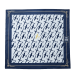 Apaszka w ozdobnym pudełku z Muzeum Lotnictwa Polskiego w Krakowie 